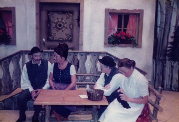 Theater_2011.08.31_1206_Veronika_1985_10.jpg