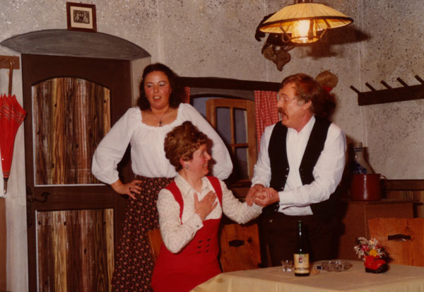 Theater_2011.09.14_2353_UhrZwolf_1977_20.jpg