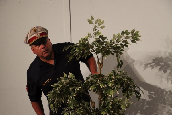 2025.08.03 _ 23_19_37